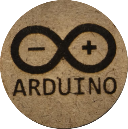 لوگو آردوینو حکاکی شده